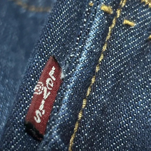 Levi Womens Jean - Picture 3 of 5